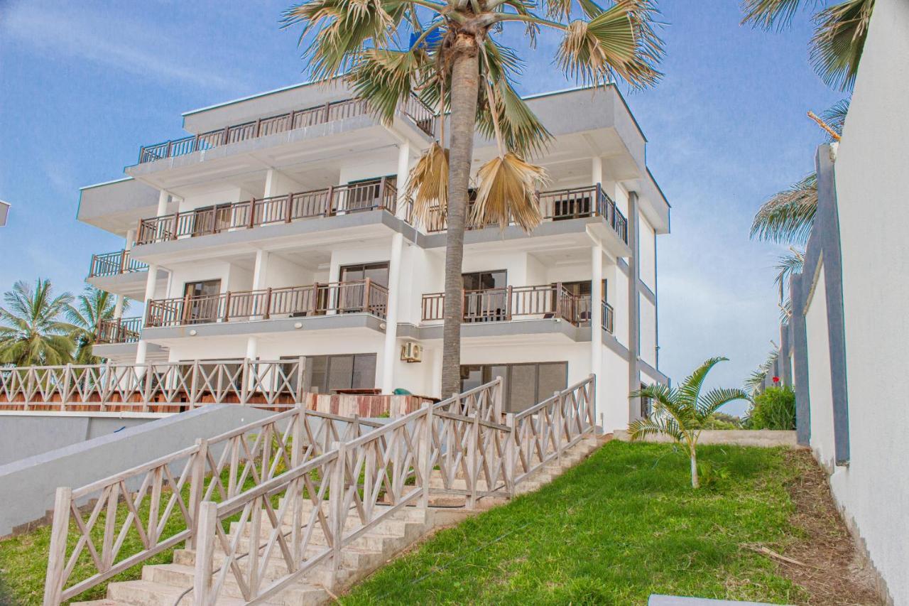 Majula Boutique Hotel Serrekunda Zewnętrze zdjęcie