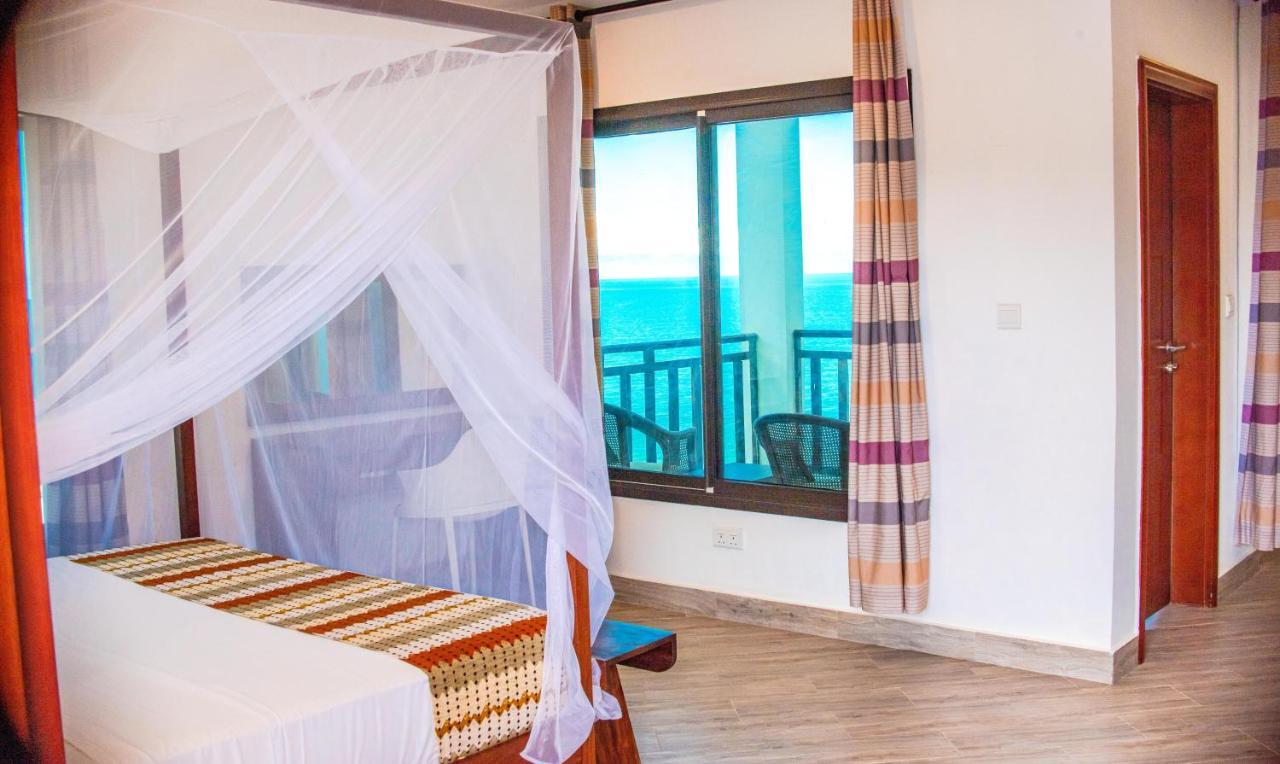 Majula Boutique Hotel Serrekunda Zewnętrze zdjęcie